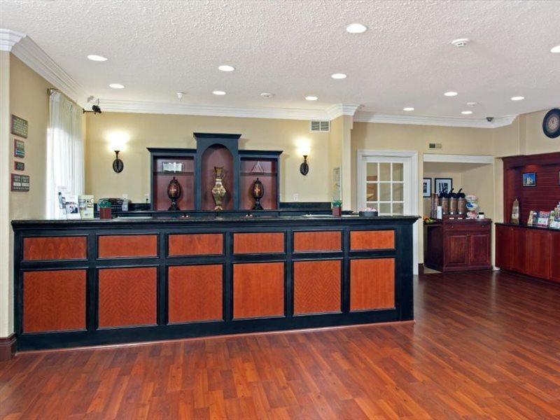 Country Inn & Suites By Radisson, Bloomington-Normal Airport, Il Eksteriør bilde