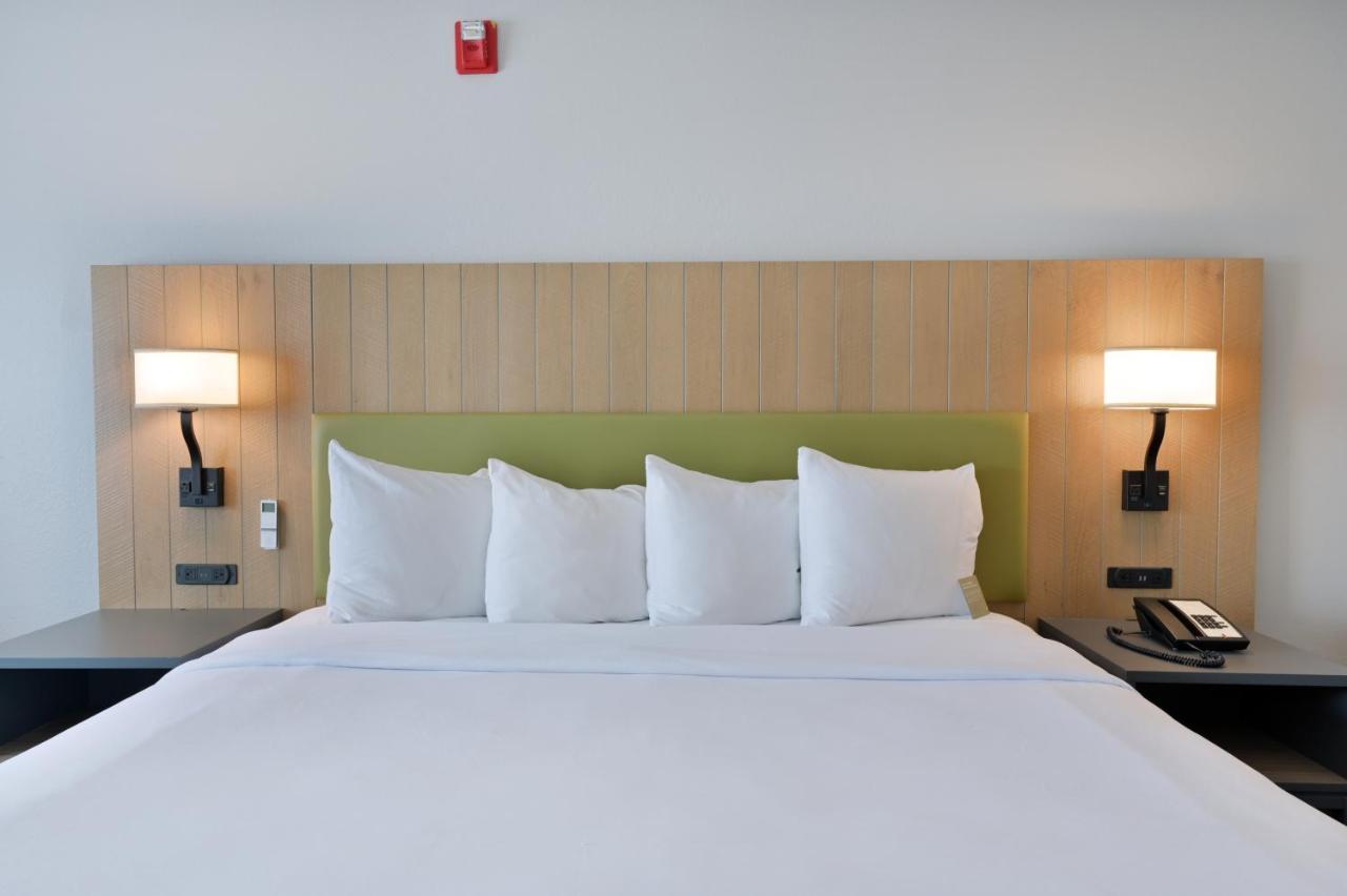 Country Inn & Suites By Radisson, Bloomington-Normal Airport, Il Eksteriør bilde