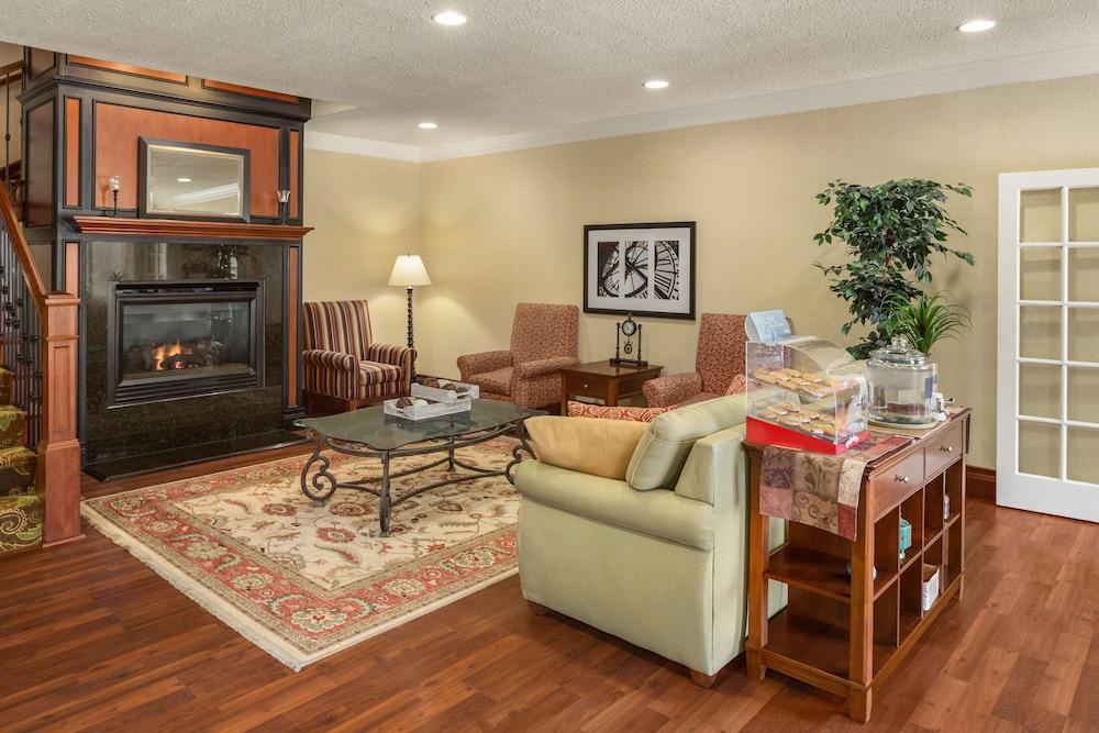 Country Inn & Suites By Radisson, Bloomington-Normal Airport, Il Eksteriør bilde