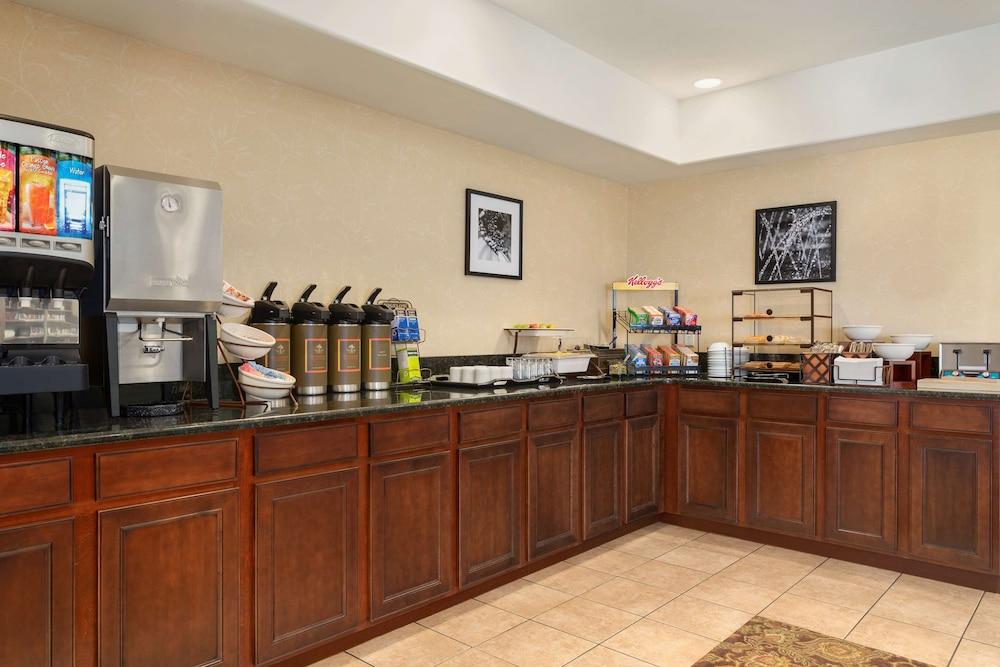 Country Inn & Suites By Radisson, Bloomington-Normal Airport, Il Eksteriør bilde