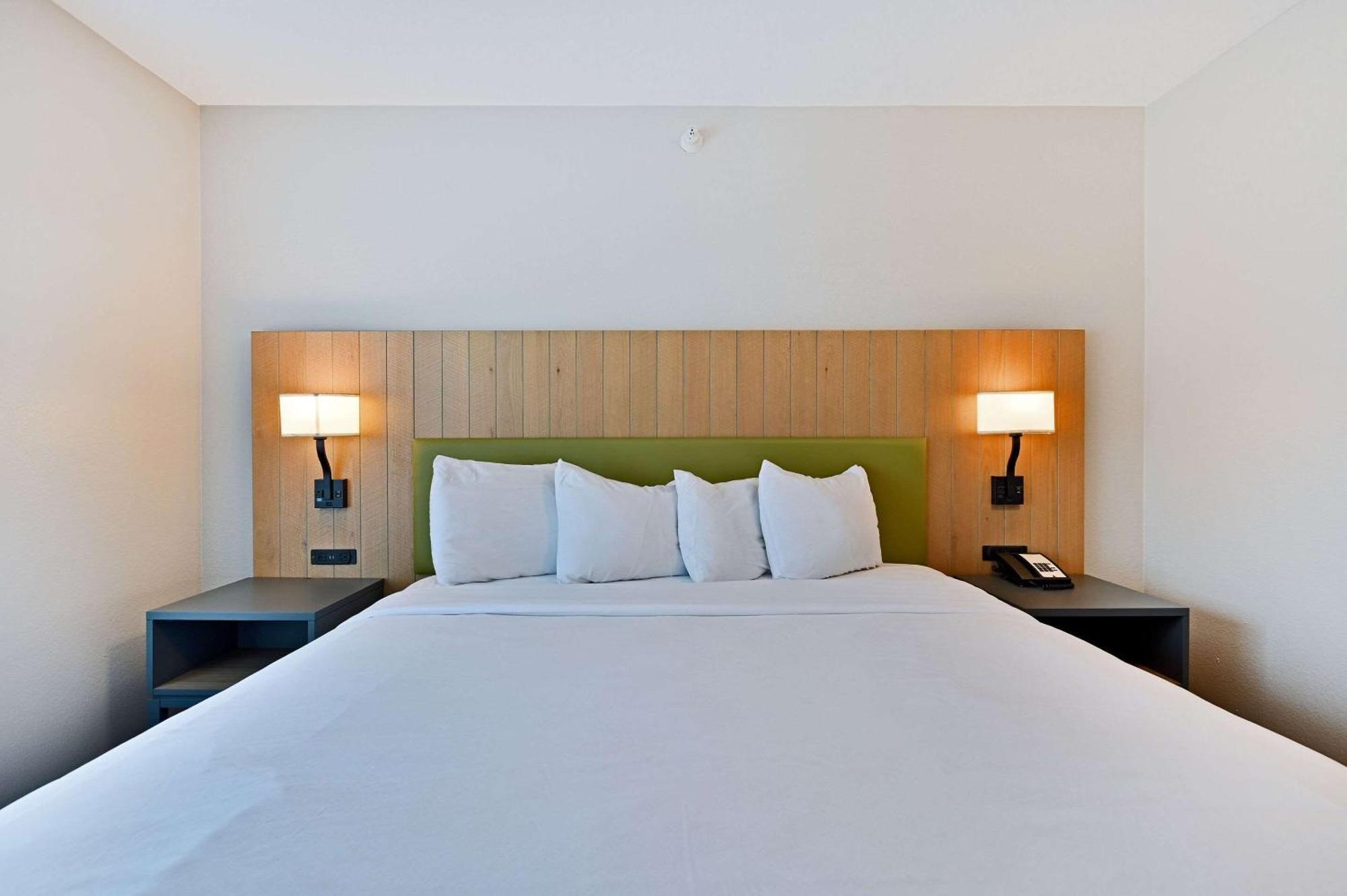 Country Inn & Suites By Radisson, Bloomington-Normal Airport, Il Eksteriør bilde