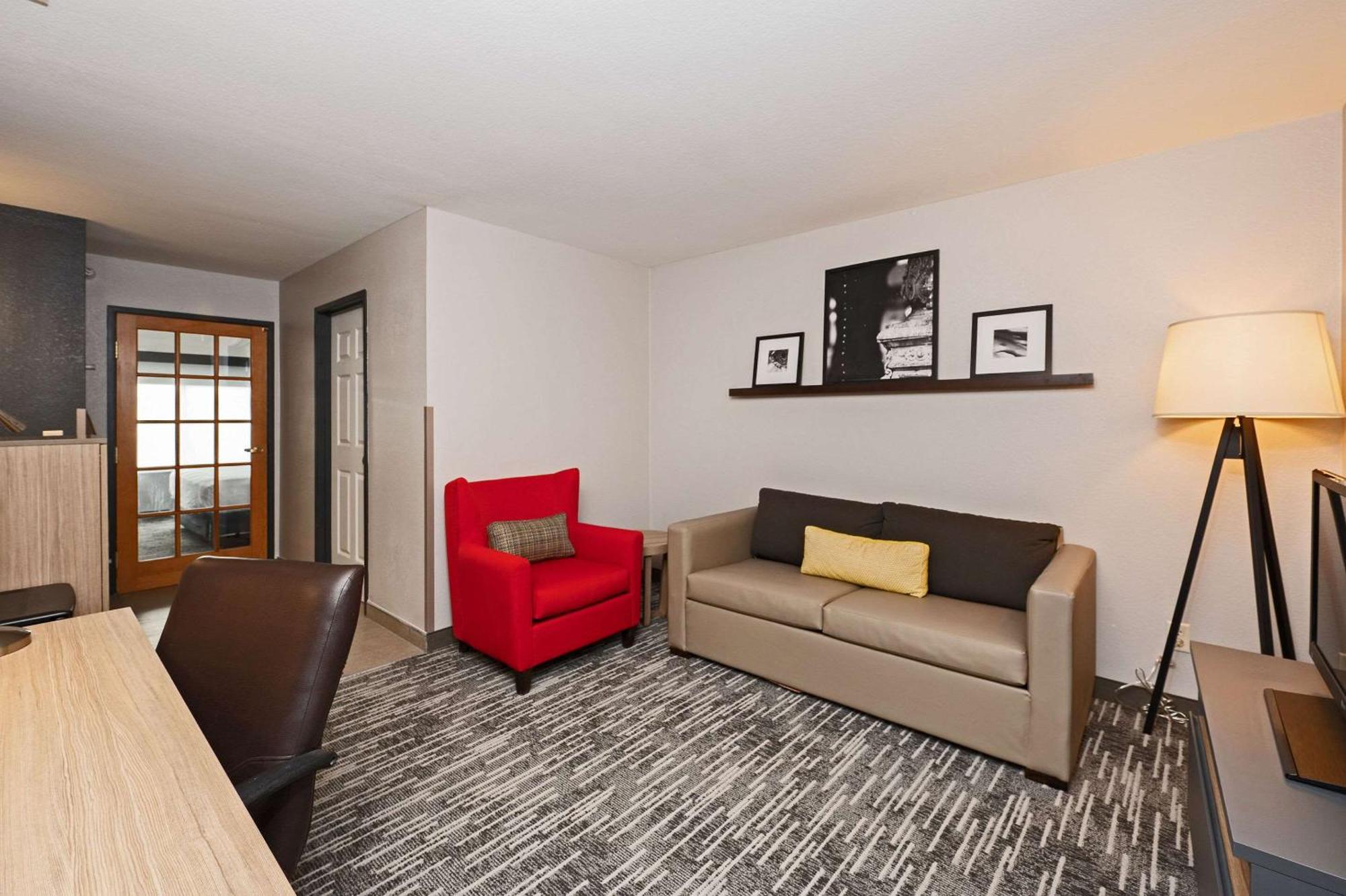 Country Inn & Suites By Radisson, Bloomington-Normal Airport, Il Eksteriør bilde