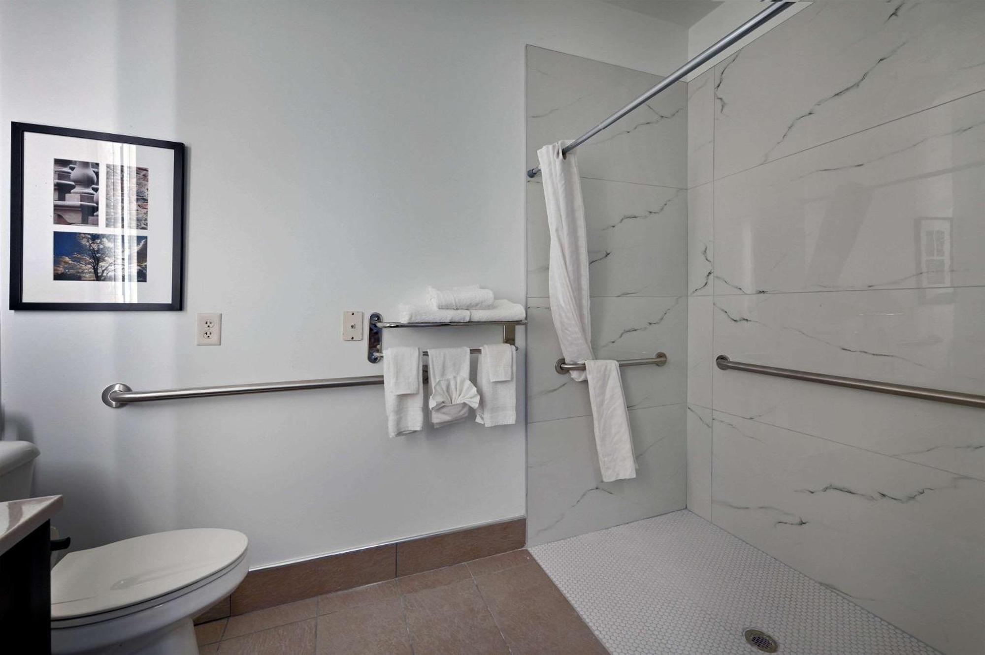 Country Inn & Suites By Radisson, Bloomington-Normal Airport, Il Eksteriør bilde
