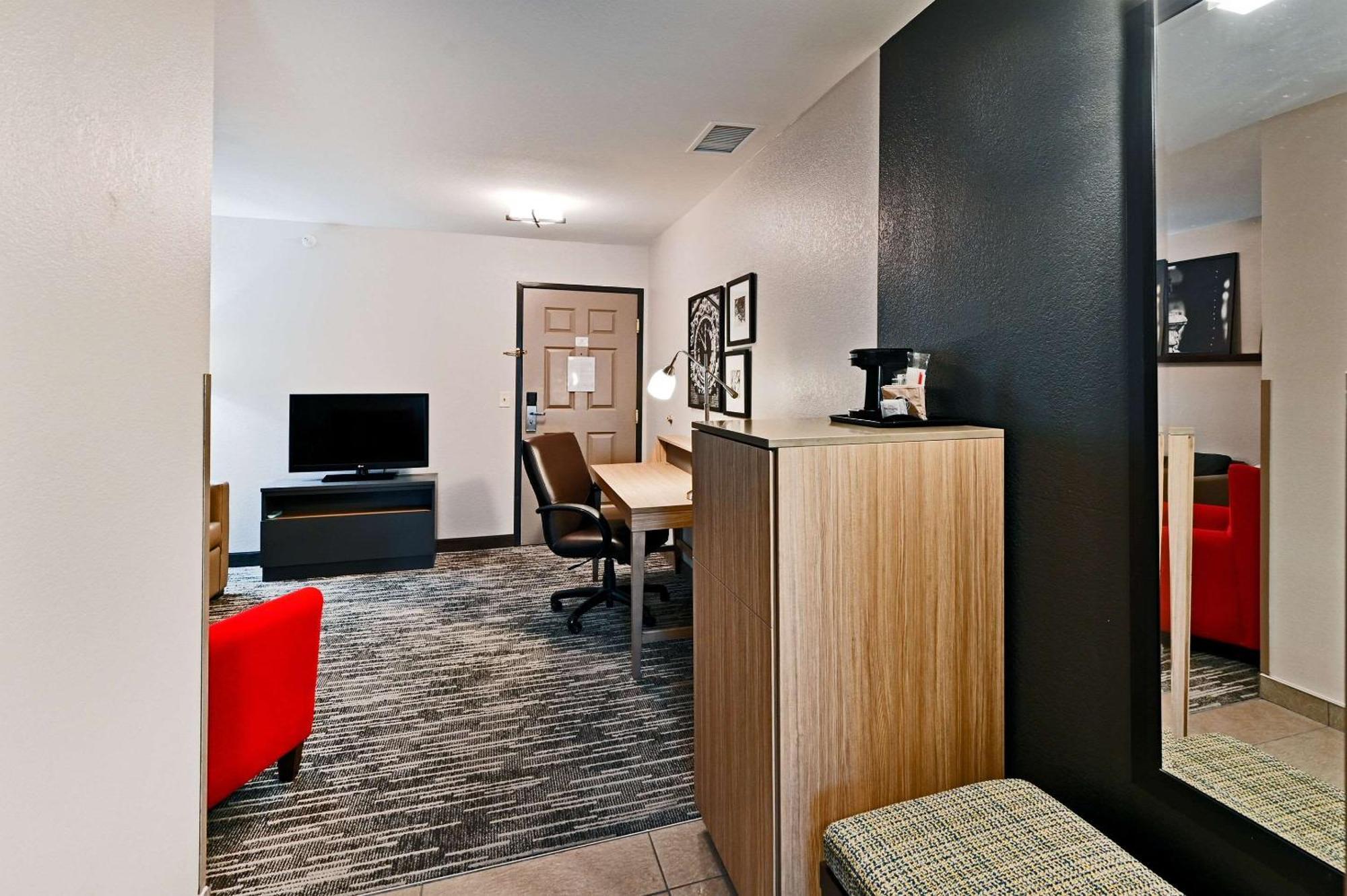 Country Inn & Suites By Radisson, Bloomington-Normal Airport, Il Eksteriør bilde